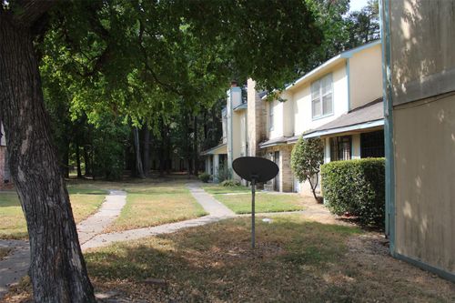 unit-b-5810 Twisted Pine Ct, Houston, TX, 77039-6418 | Card Image