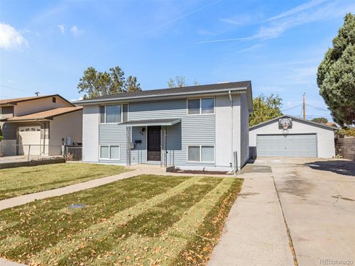 63 Dick Trefz St, Pueblo, CO, 81001-1939 | Card Image