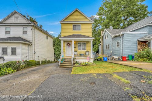 925 Price St, Dickson City, PA, 18519-1453 | Card Image