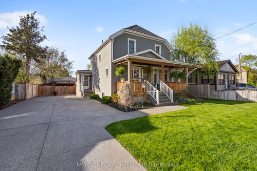 39 Turner Cres, Saint Catharines, ON, L2P2H8 | Card Image