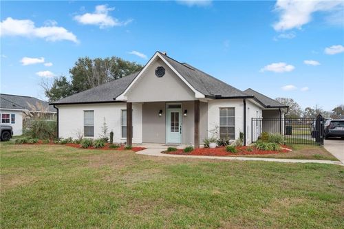 39494 Highway 929, Prairieville, LA, 70769-4927 | Card Image