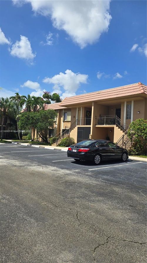 apt-101-193 Lakeview Dr, Weston, FL, 33326-2575 | Card Image