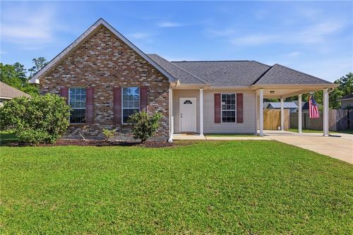 20095 Pecan Trace Dr, Ponchatoula, LA, 70454-9214 | Card Image