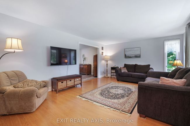 42 Strickland Rd, House other with 3 bedrooms, 2 bathrooms and 8 parking in Lombardy ON | Image 6