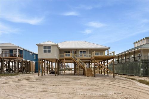 2416 Bienville Blvd, Dauphin Island, AL, 36528-4229 | Card Image