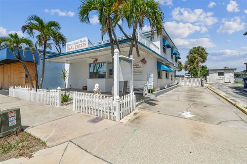 17729 Gulf Blvd, Redington Shores, FL, 33708-1233 | Card Image