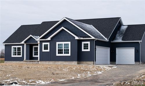 6387 Brianna Way, Champion, OH, 44481 | Card Image