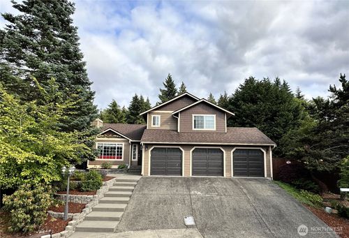 3233 S 312th Pl, Auburn, WA, 98001-3104 | Card Image