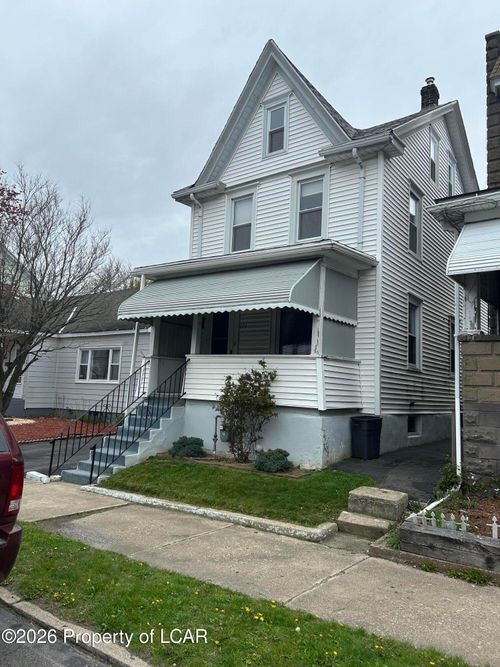 223 Thirwell Ave, Hazleton, PA, 18201-7319 | Card Image