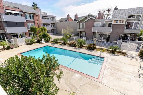 212-20235 Keswick St, Winnetka, CA, 91306 | Card Image