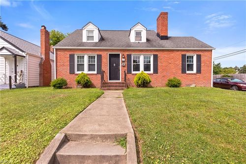 133 Chesterfield Rd, Hampton, VA, 23661-3224 | Card Image