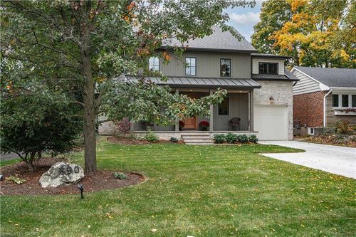 890 Forest Glen Ave, Burlington, ON, L7T2L2 | Card Image