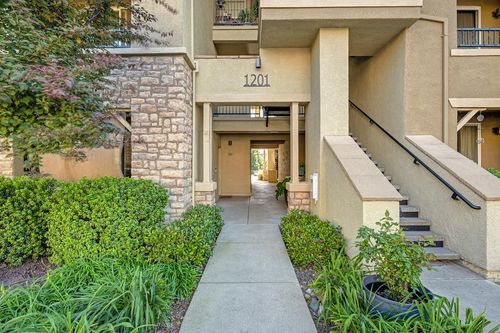 pw913-1201 Whitney Ranch Pkwy, Rocklin, CA, 95765-6206 | Card Image