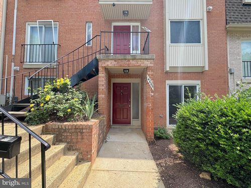 4605 Logsdon Dr, ANNANDALE, VA, 22003-3527 | Card Image