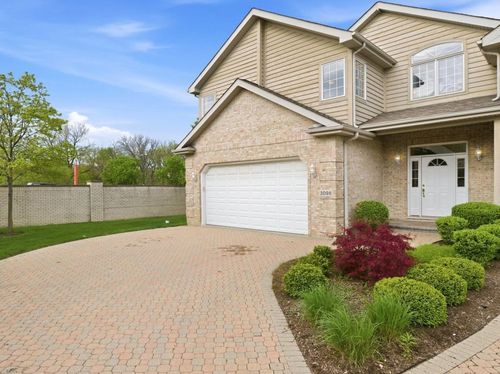 3098 Rosebrook Cir, Westchester, IL, 60154-5640 | Card Image