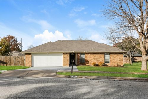 200 Shawnee Trl, Keller, TX, 76248-4932 | Card Image