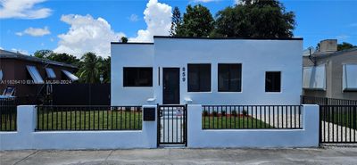 859 Nw 77th St, House other with 3 bedrooms, 2 bathrooms and null parking in Miami FL | Image 2