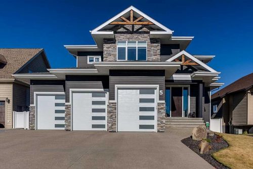 5 Leonard Close, Sylvan Lake, AB, T4S0E7 | Card Image