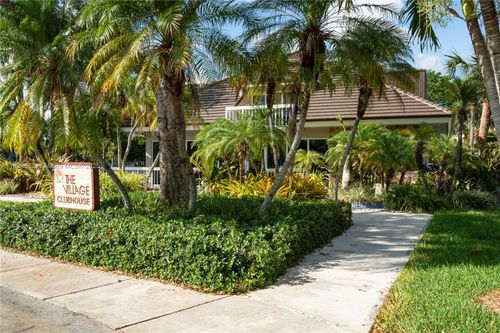 apt-218-7850 Camino Real, Miami, FL, 33143-6886 | Card Image