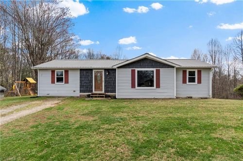 236 Ed Nixon Rd, Thurmond, NC, 28683-8031 | Card Image