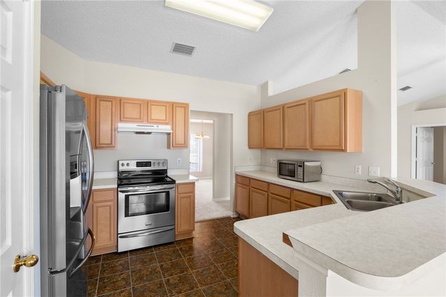 Kitchen | Image 8