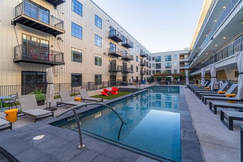 208-4315 S Congress Ave, Austin, TX, 78745-1105 | Card Image