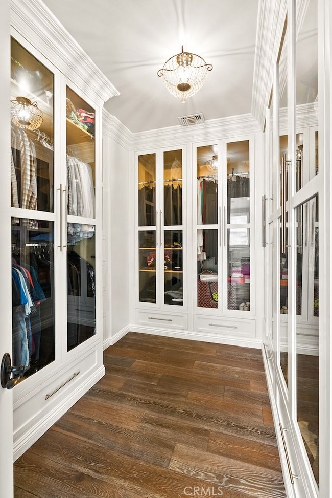 4753 Noble Ave, House other with 6 bedrooms, 6 bathrooms and 2 parking in Sherman Oaks CA | Image 69