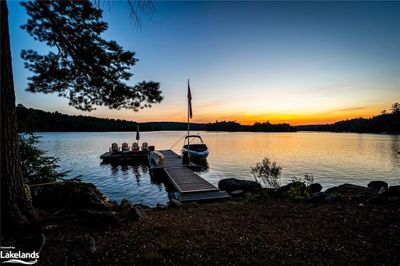 1926 Redkenn Rd, House other with 3 bedrooms, 3 bathrooms and 8 parking in Haliburton ON | Image 3