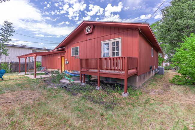 570 N 400 W, House other with 4 bedrooms, 2 bathrooms and 6 parking in Logan UT | Image 32