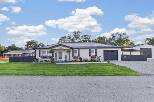 13040 King Rd Ne, Thornville, OH, 43076-8126 | Card Image