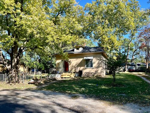 212 Hartle Ave, Urbana, IL, 61802-3541 | Card Image