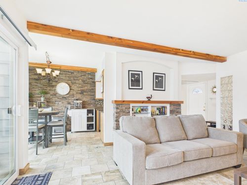 apt-9c-2401 W Canal Dr, Kennewick, WA, 99336-2509 | Card Image