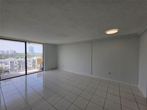 apt-602-2350 Ne 135th St, North Miami, FL, 33181-3529 | Card Image