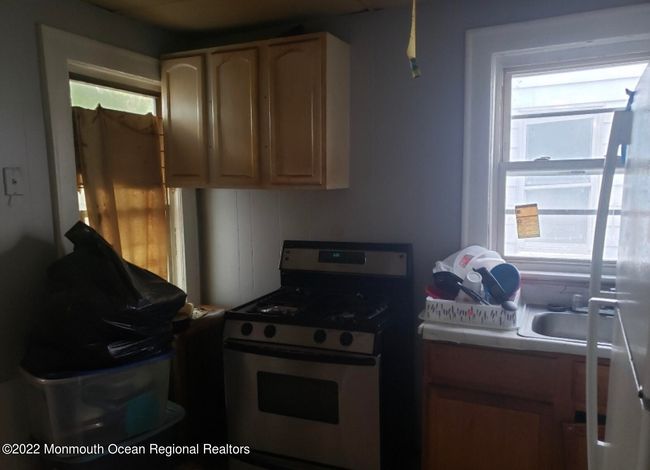 29 Palm St, Home with 5 bedrooms, 2 bathrooms and null parking in Newark NJ | Image 5