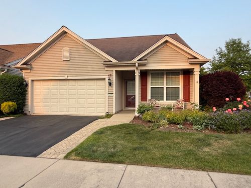 13044 Redstone Dr, Huntley, IL, 60142-6400 | Card Image