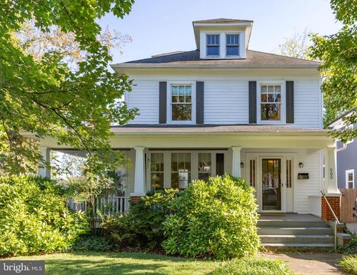 900 Wolfe St, FREDERICKSBURG, VA, 22401-5654 | Card Image