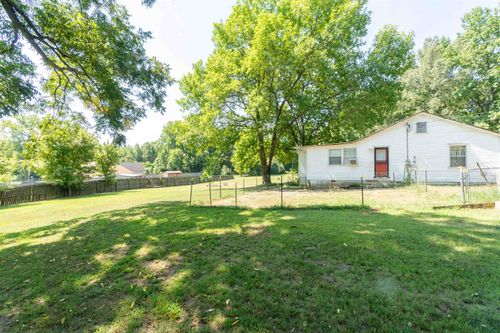117 Hunters Ave, Brighton, TN, 38011-6695 | Card Image