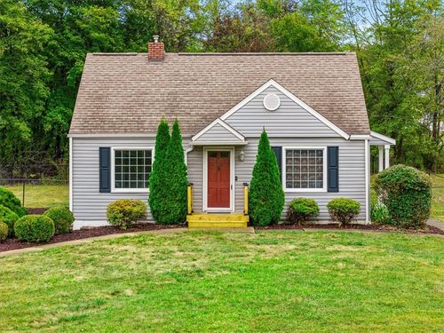 211 Central Dr, Valencia, PA, 16059-2403 | Card Image