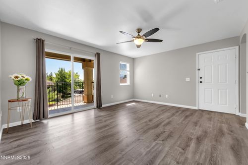 w-2133-6850 Sharlands Ave, Reno, NV, 89523-2781 | Card Image