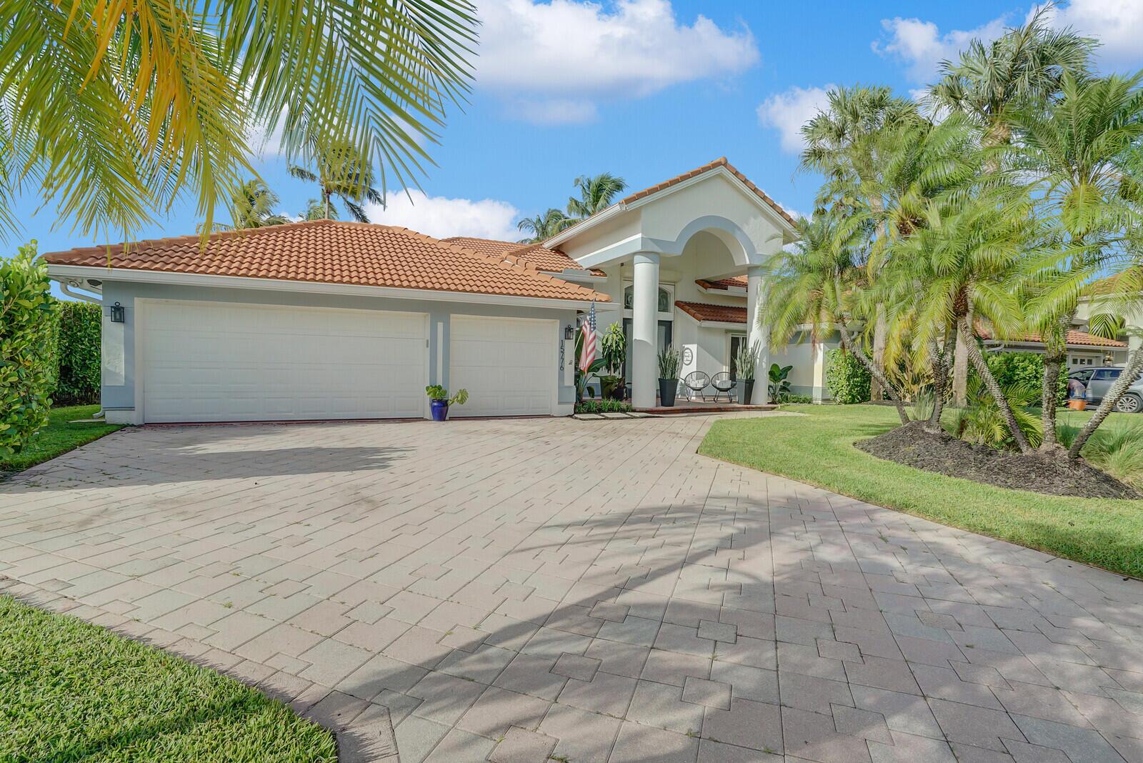 Cypress Creek Ln, Wellington, FL 33414