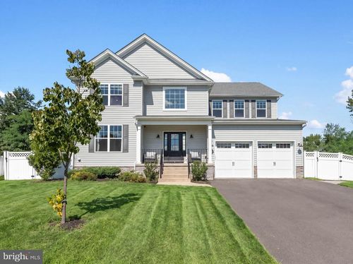 6 Gabriella Ct, Hamilton, NJ, 08690-2134 | Card Image