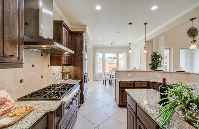 5719 Avon Landing Ln, House other with 5 bedrooms, 6 bathrooms and 3 parking in Sugar Land TX | Image 16