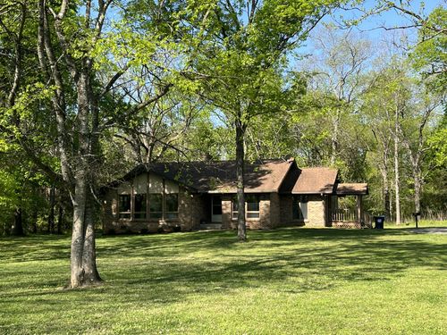 584 Shirley Rd, Smyrna, TN, 37167-4737 | Card Image