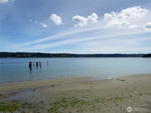 1227 Maplewood Beach Dr Nw, Gig Harbor, WA, 98332-7576 | Card Image