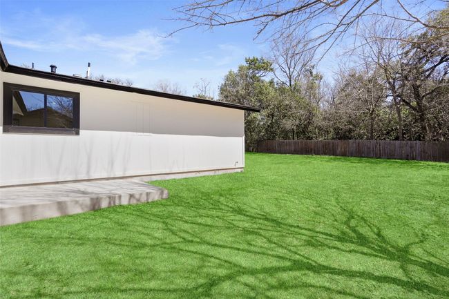 Fully private fenced in back yard with no view of neighbors behind home | Image 26