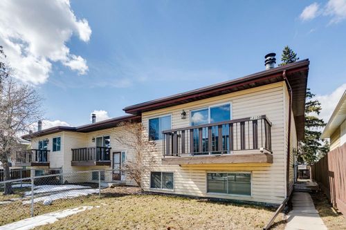 b-1415 44 St Se, Calgary, AB, T2A5E6 | Card Image