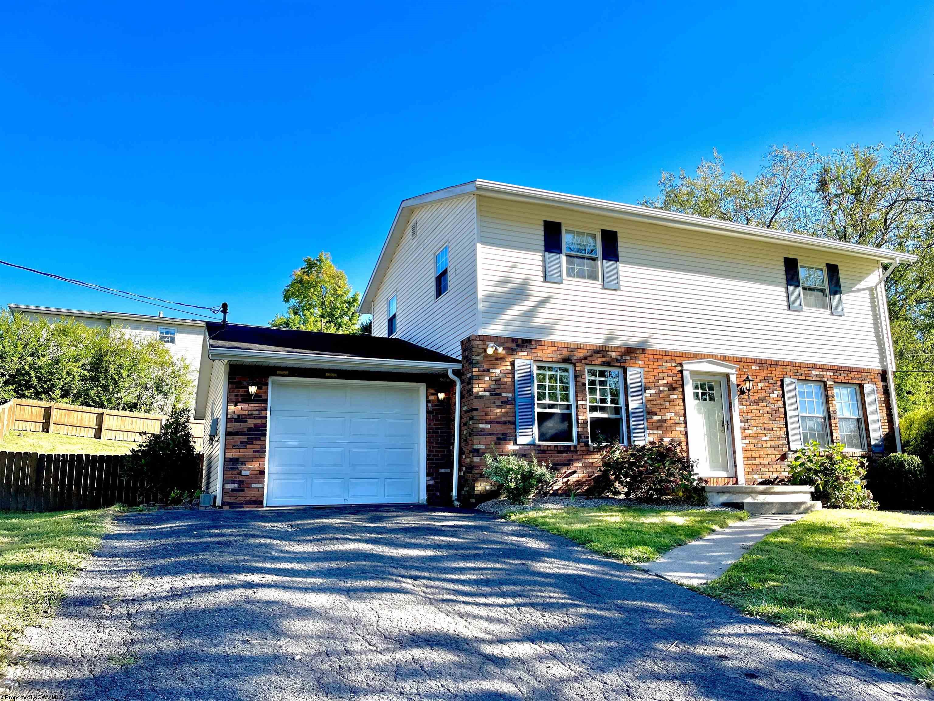 Constitution Dr, Fairmont, WV 26554
