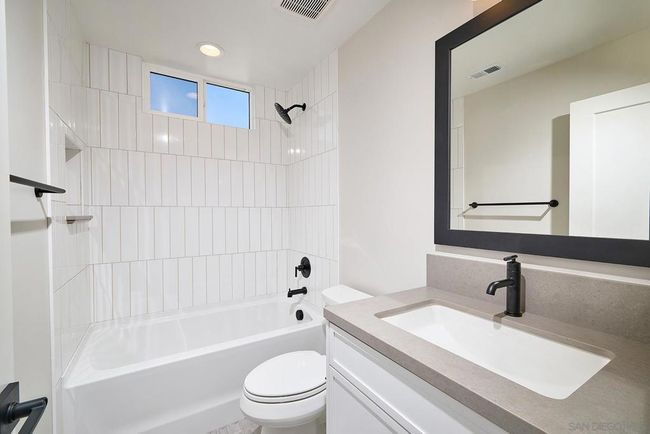 569 N Vulcan Ave, House other with 3 bedrooms, 3 bathrooms and 2 parking in Encinitas CA | Image 15