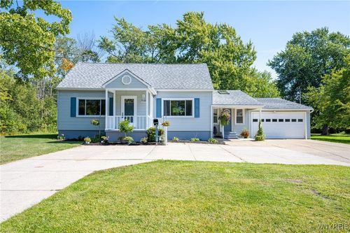 7559 Erie Rd, Derby, NY, 14047-9502 | Card Image