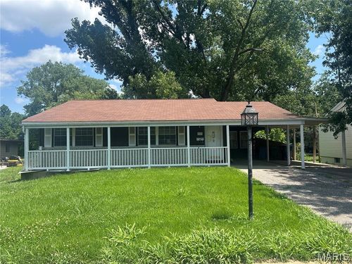 325 Moule Dr, Florissant, MO, 63031-1627 | Card Image